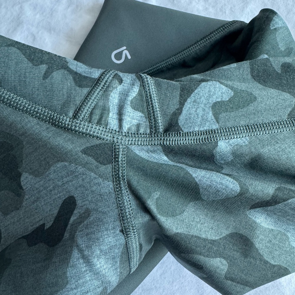 GAP Fit Sculpt Revolution Leggings in army green - Picture 4 of 6